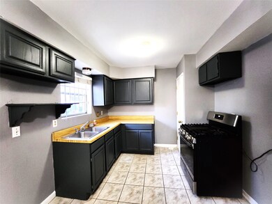 2618 Schilder Dr, Houston, TX 77093 - photo 3