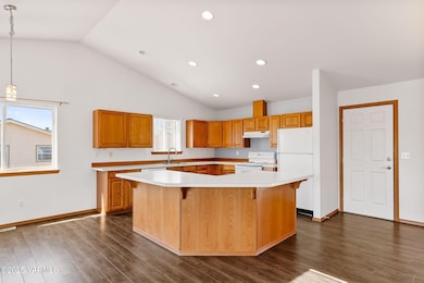 9503 W Walnut St, Yakima, WA 98908 - photo 6