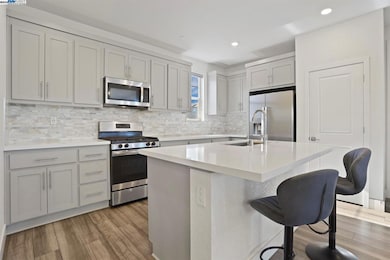 2208 Daimler St, Lathrop, CA 95330 - photo 7