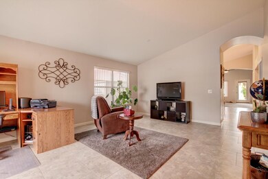 2093 E Morelos St-7