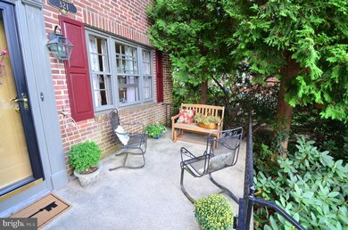 321 Old Trail Rd, Baltimore, MD 21212 - photo 2