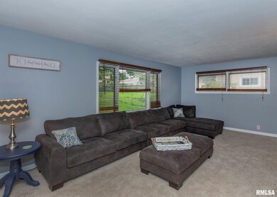 1504 14th St, Bettendorf, IA 52722 - photo 3