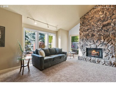 14740 SE Island Woods Ct, Clackamas, OR 97015 - photo 3