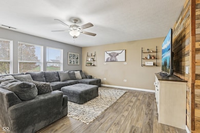 2277 S Briarwood Dr, New Palestine, IN 46163 - photo 5