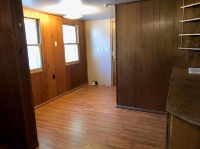 1218 Grand Ave, Parsons, KS 67357 - photo 7