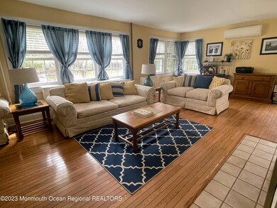 35 Edgemere Dr, Matawan, NJ 07747 - photo 2