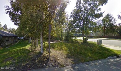 Gorgeous Lot in Great Neighborhood