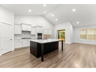 3190 S Quartz Dr unit LT690, Cornelius, OR 97113 - photo 6