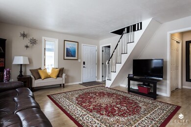 1501EFairviewLp(12of23)