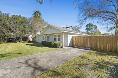 1110 Juanita St, Savannah, GA 31410 - photo 2
