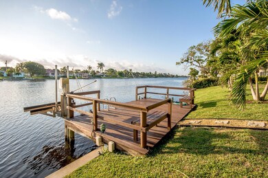 7000 Carissa Cir West Palm-large-048-17-