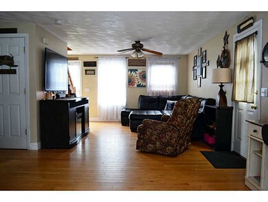 36 Cameron Ct, Warwick, RI 02886 - photo 4