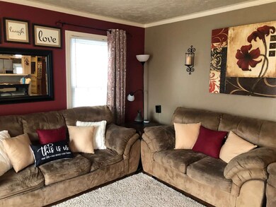 2233 W Maple Ave, Enid, OK 73703 - photo 4