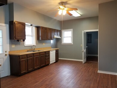 402 E Flora St, Washington, IN 47501 - photo 7