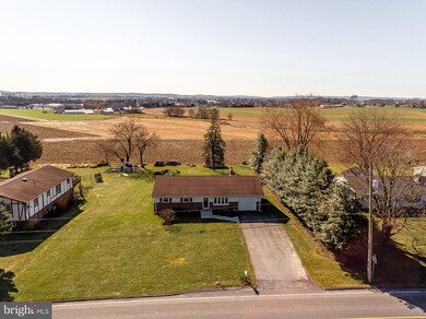 24 Golf Rd, Myerstown, PA 17067 - photo 2