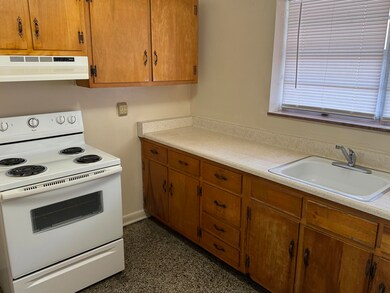 100 Ridgeview Lane, Apt 6 3