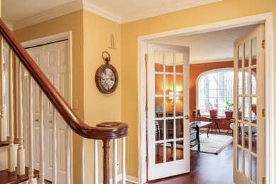 004-Foyer-2476387-large