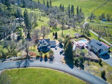 281 Oak Ranch Rd, Grants Pass, OR 97526 - photo 2