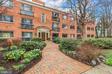 2711 Ordway St NW unit 101, Washington, DC 20008 - photo 2