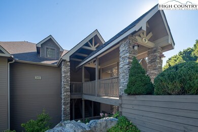 201 Pleasant View unit 9-C, Sugar Mountain, NC 28604 - photo 4
