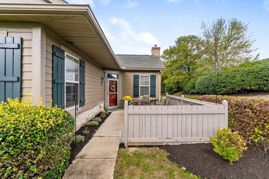 6976 Falls View Cir (Exterior)-7