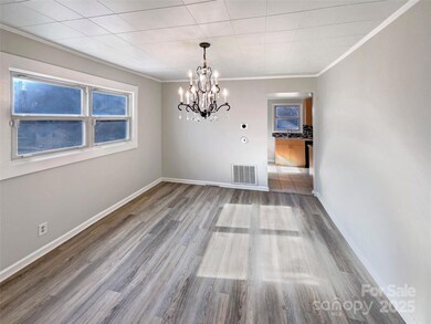 212 N Morris St, Gastonia, NC 28052 - photo 7