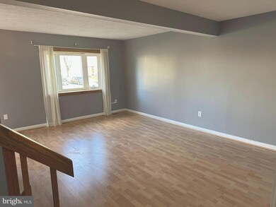 12310 Boncrest Dr, Reisterstown, MD 21136 - photo 4