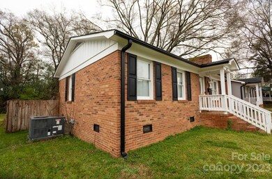 407 Spring St SW, Concord, NC 28025 - photo 3