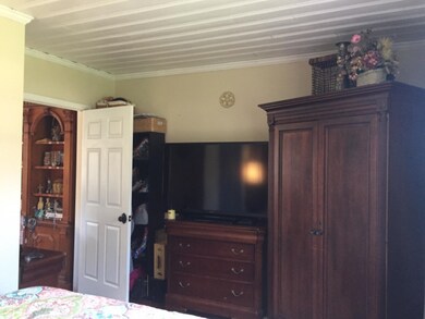 995 N Lakeview Dr, Lowell, IN 46356 - photo 4