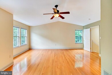 9193 Cardinal Forest Ln unit 11, Lorton, VA 22079 - photo 7