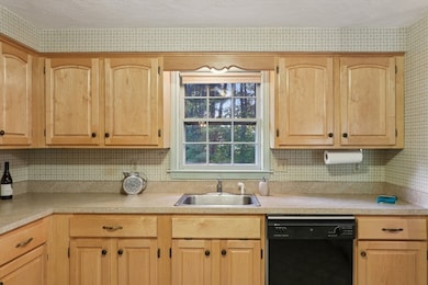 8 Glenn Dr, Maynard, MA 01754 - photo 6