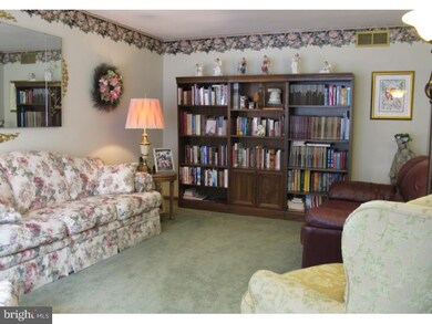 629 Chapel Rd, Cinnaminson, NJ 08077 - photo 4