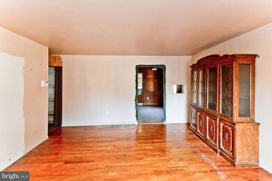 9318 Fontana Dr, Lanham, MD 20706 - photo 5