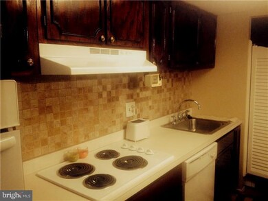 2 Rittenhouse Ct, Willingboro, NJ 08046 - photo 6