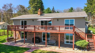 Exterior Lakeside