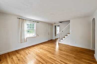 28 Hazen St, Springfield, MA 01119 - photo 7