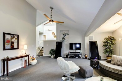 2472 Freetown Dr, Reston, VA 20191 - photo 4