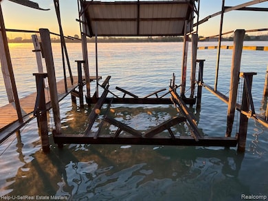 3136 Military St, Port Huron, MI 48060 - photo 7