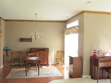 Dining Room. Open Floor Plan