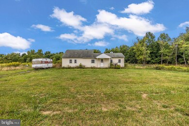 11942 Simpsons Mill Rd, Keymar, MD 21757 - photo 5