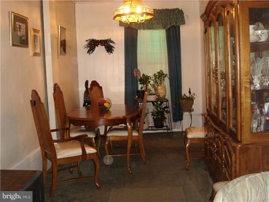 839 Summit St, Darby, PA 19023 - photo 4