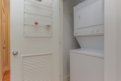 2705 Rutland St unit B, Houston, TX 77008 - photo 4