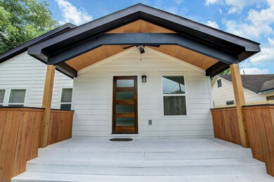 714 Barkley St, Houston, TX 77022 - photo 6