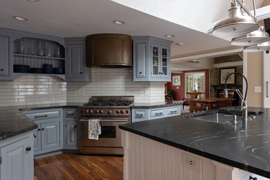 97 Ash St, Weston, MA 02493 - photo 7