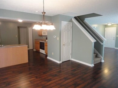 499 Pitch Pine Dr, Whiteland, IN 46184 - photo 3