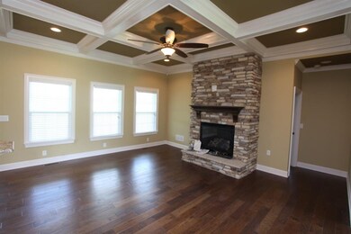 4614 Fairvue Farm Blvd, Bowling Green, KY 42104 - photo 4