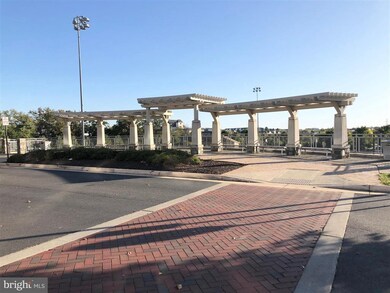 13338 Arrowbrook Centre Dr, Herndon, VA 20171 - photo 6