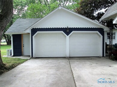 401 W 6th St, Genoa, OH 43430 - photo 2