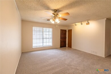 512 Allen St, Copperas Cove, TX 76522 - photo 6