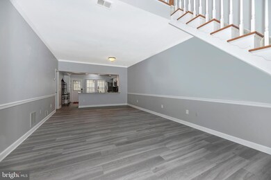 910 Mclendon Dr, Frederick, MD 21702 - photo 6